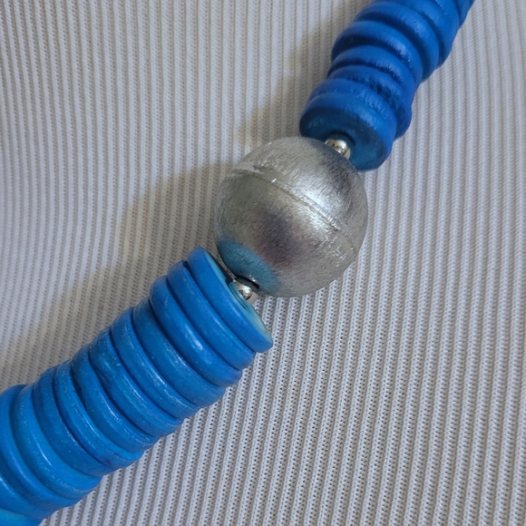 Fun Fashion Necklace - Picture 5 of 5